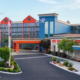 The Ramsey Hotel and Convention Center Pigeon Forge,位于鸽子谷的酒店