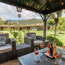 ANANA Casa SK Villa Garden & Family-Friendly，位于San Antonio的酒店