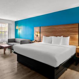 Clarion Inn Falls Church-Arlington，位于福尔斯彻奇的酒店