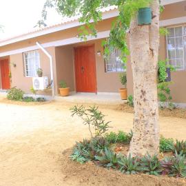 Blue Ridge Escape Guest House，位于Kasane Airport的酒店
