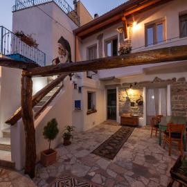 B&B Pascal House Nuoro_IUN E5016，位于努奥罗的酒店