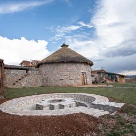 Pachamama Hampina Wasi Ancestral Center，位于乌鲁班巴的酒店