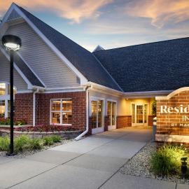 Residence Inn by Marriott Bloomington by Mall of America，位于布卢明顿的酒店