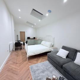 Cosy Corner Cheadle，位于奇德尔的酒店