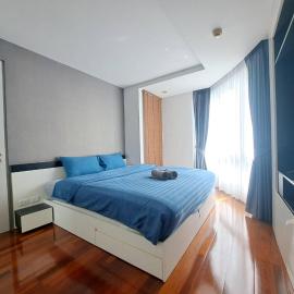 Beautiful room, big balcony, near the mall，位于Bang Kapi的酒店