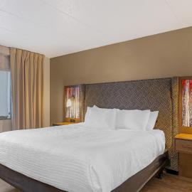 Best Western Plus McCall Lodge and Suites，位于麦考尔的酒店