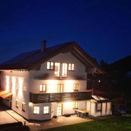 Bergjuwel in Bichl 120qm，位于Bichl的酒店
