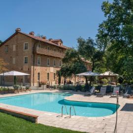 Agrisuite Le Querce del Vareglio，位于卡纳莱的酒店