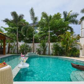 Floral Lux Hotel Lingguo Noble Villa，位于北海的酒店