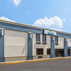 Days Inn by Wyndham Slidell，位于斯莱德尔的酒店