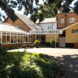 Roselawn Hotel，位于雷丁的酒店