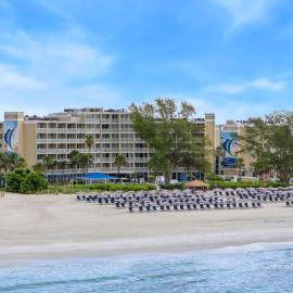 RumFish Beach at TradeWinds，位于圣徒皮特海滩的酒店