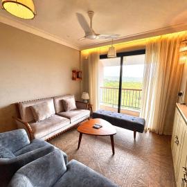 Candolim 2BHK Cozy Apartment with Mangrove View & Pool - Walk to Beach