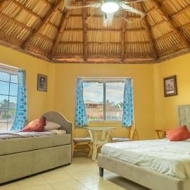Getaway from it all - Percebu Beach Studio，位于圣费利佩的酒店