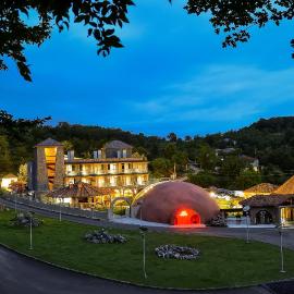 Tskaltubo Epic Hotel & Spa，位于茨卡尔图博的酒店