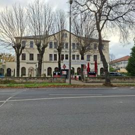 Hotel an der Rennbahn Kostenloses Parken，位于德累斯顿的酒店