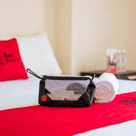 RedDoorz Syariah at Sherren Guest House Lubuk Linggau,位于Lubuklinggau的酒店