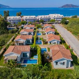 SunTeos Villa Suites