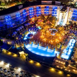 Club Hotel Casino Loutraki，位于路特奇的酒店