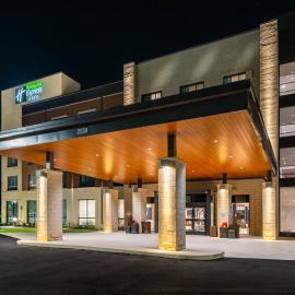 Holiday Inn Express & Suites Murfreesboro West by IHG，位于默夫里斯伯勒的酒店
