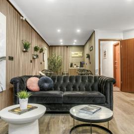 Flyers Airport Hotel，位于凯夫拉维克的酒店