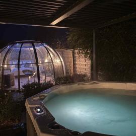 Dôme du puits avec jacuzzi et sauna privatif