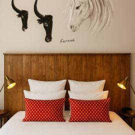 Hotel Saint Louis - Au Coeur des Remparts，位于艾格-莫尔特的酒店