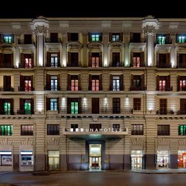 UNA Hotels Napoli，位于那不勒斯的酒店