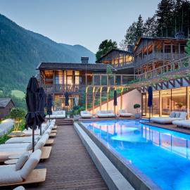 AMONTI Chalets,位于莫利尼迪图雷斯的酒店