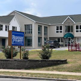 Rodeway Inn & Suites Hershey Chocolate Avenue,位于赫尔希的酒店