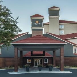 La Quinta by Wyndham Atlanta Perimeter Medical，位于亚特兰大的酒店