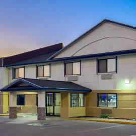 Travelodge by Wyndham Fargo