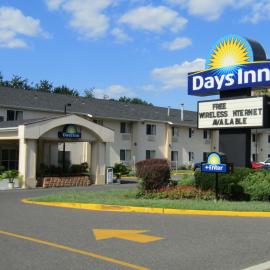 Days Inn by Wyndham Runnemede Philadelphia Area，位于兰尼米德的酒店