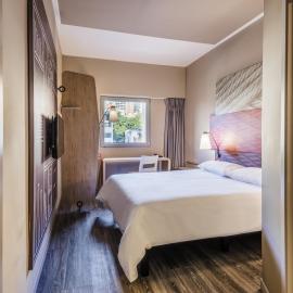 Hotel Ibis Cali Granada，位于卡利的酒店