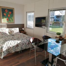 Family apartment in Kværs - bunk bed, kitchen and EV Charging，位于格罗斯滕的酒店
