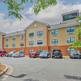 Extended Stay America Suites - Charlotte - Pineville - Park Rd，位于夏洛特的酒店