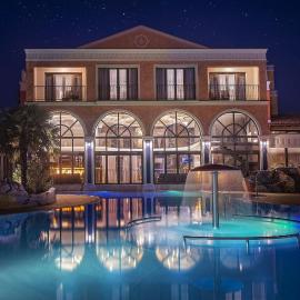 Villa Plaza Boutique Hotel & Spa,位于普雷绍夫的酒店