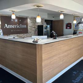AmericInn by Wyndham Mosinee Central Wisconsin Airport，位于Mosinee的酒店