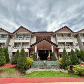 D' Leonor Inland Resort and Adventure Park，位于达沃市的酒店