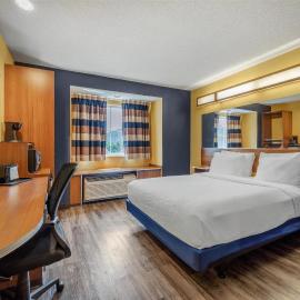 SureStay Plus Hotel by Best Western Keyser，位于Keyser的酒店