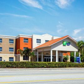 Holiday Inn Express & Suites Lantana by IHG,位于兰塔纳的酒店