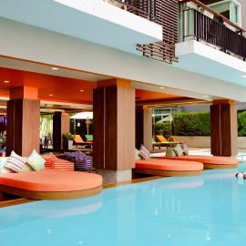 Andakira Hotel - SHA Extra Plus，位于芭东海滩的酒店