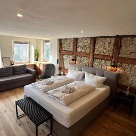 Gasthof zum goldenen Schiff - Historisches Hotel mit Frühstück & Self-Check-in，位于马克特布赖特的酒店