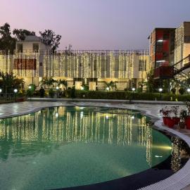 The Golden Valley Hotel and Resort , Sariska，位于阿尔瓦尔的酒店