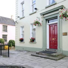 Charlemont House Moy，位于邓甘嫩的酒店