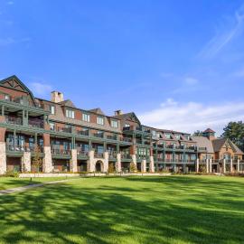 The Lake Estate on Winnisquam，位于蒂尔顿的酒店