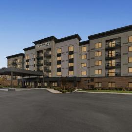 Courtyard Philadelphia/Langhorne，位于兰霍恩的酒店