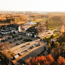Hotel Villa Verde Congress & Spa，位于扎维尔切·诺威的酒店
