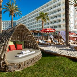 Hotel Vibra Algarb，位于普拉亚登博萨的酒店