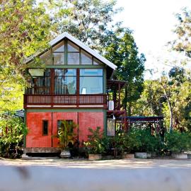 Phu Mi Lum Nao house by Nasi Jampu, Chiang Mai，位于Ban Doi Yao的酒店